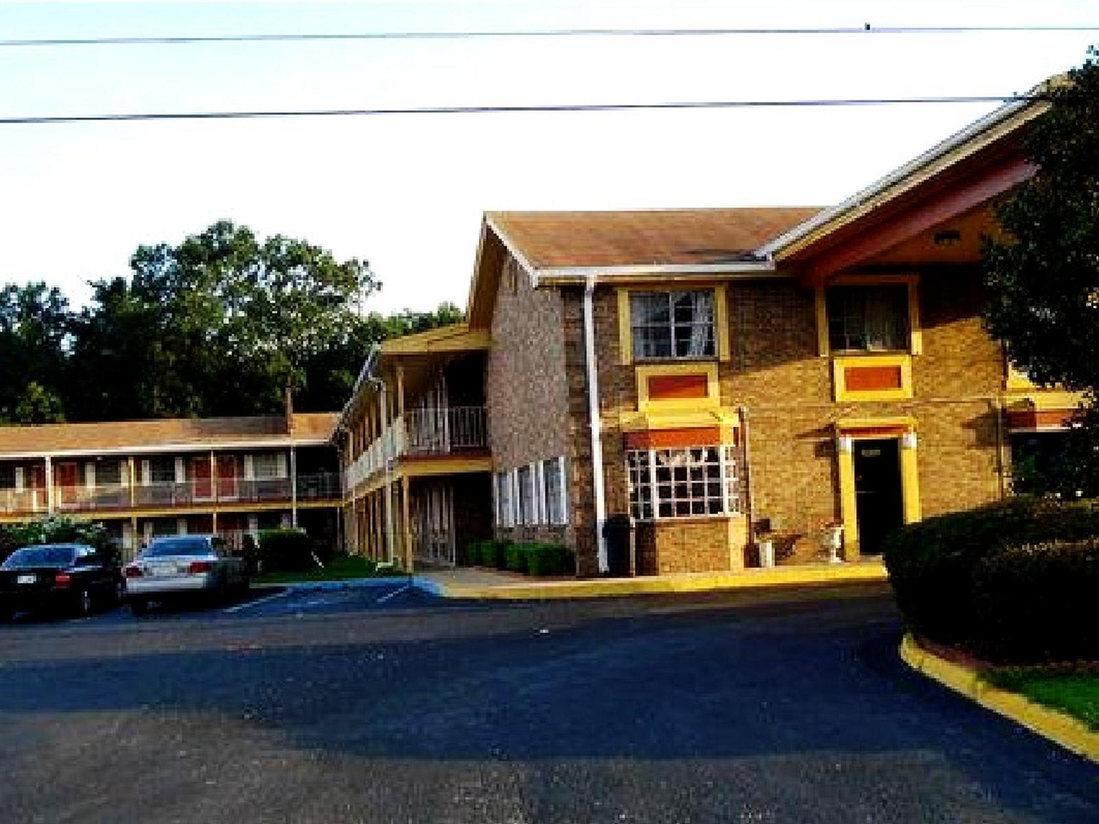Holiday Inn Express Montgomery East I-85 By Ihg Exterior photo