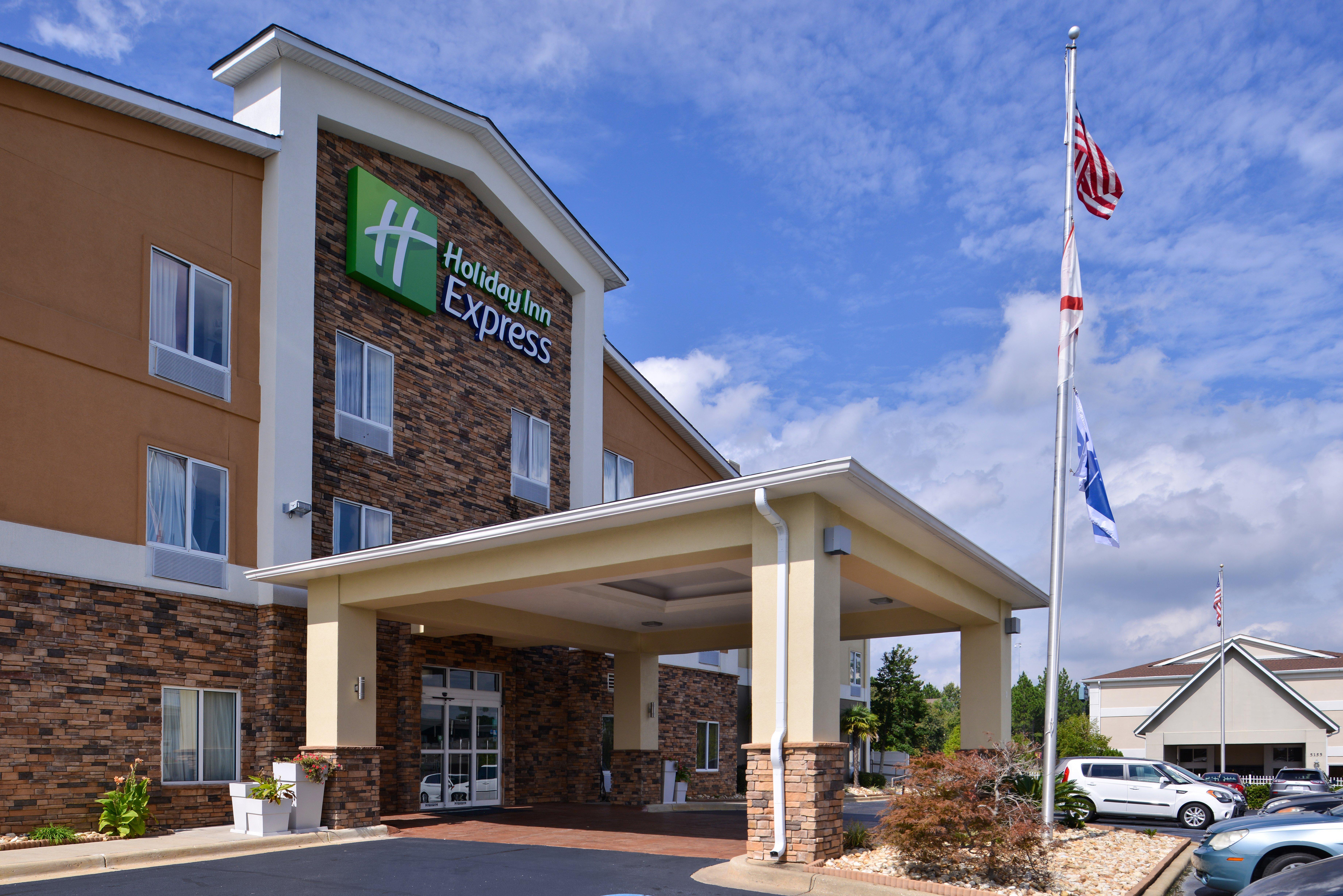 Holiday Inn Express Montgomery East I-85 By Ihg Exterior photo