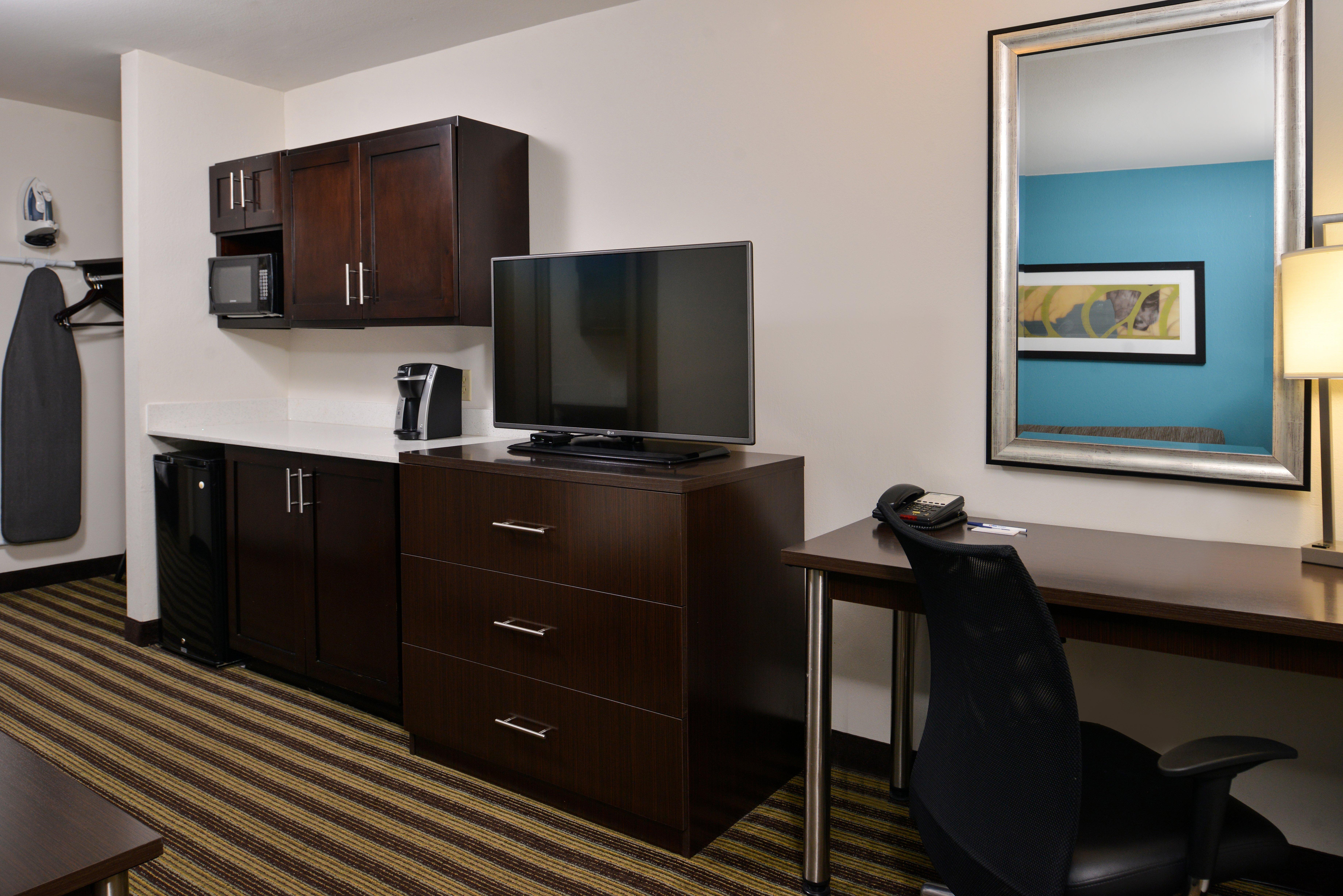 Holiday Inn Express Montgomery East I-85 By Ihg Exterior photo