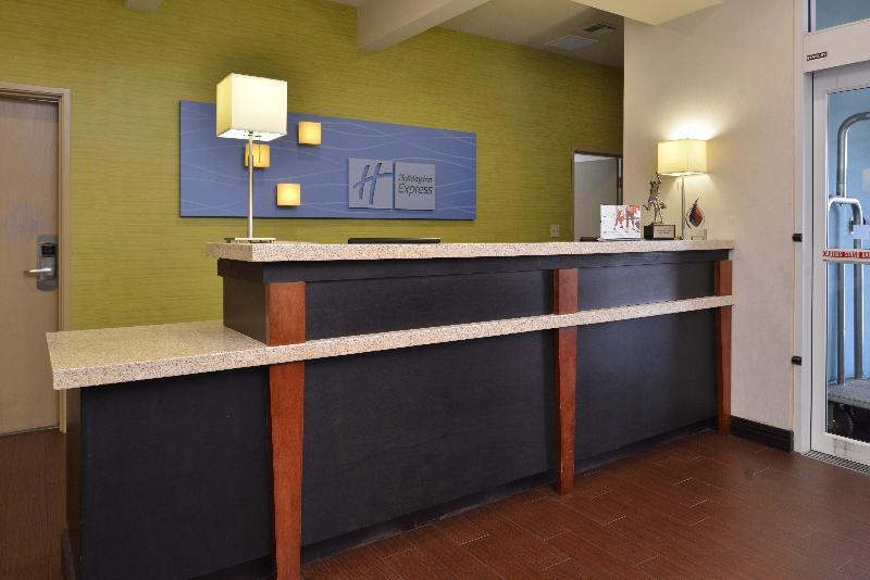 Holiday Inn Express Montgomery East I-85 By Ihg Exterior photo