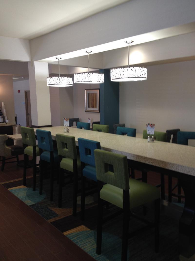 Holiday Inn Express Montgomery East I-85 By Ihg Exterior photo